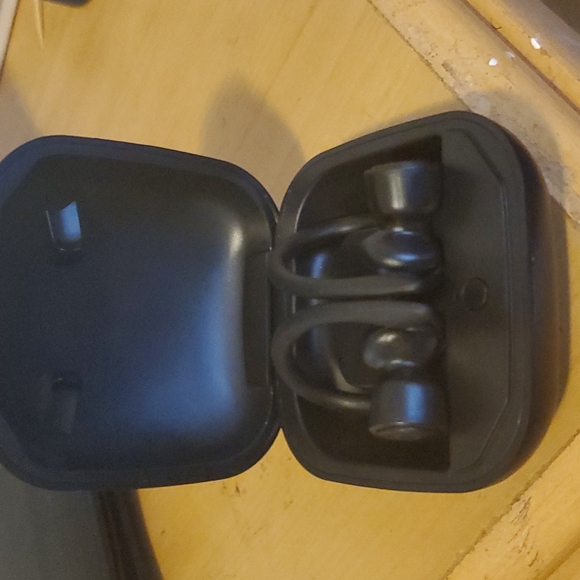 POWERBEATS PRO - Picture 2 of 2